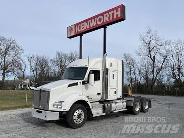 Kenworth T880 وحدات الجر