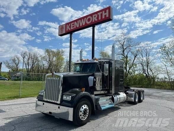 Kenworth W900L وحدات الجر