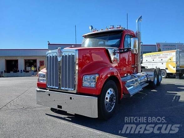 Kenworth W990 وحدات الجر