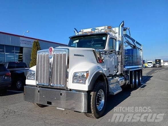 Kenworth W990 شاحنات قلابة