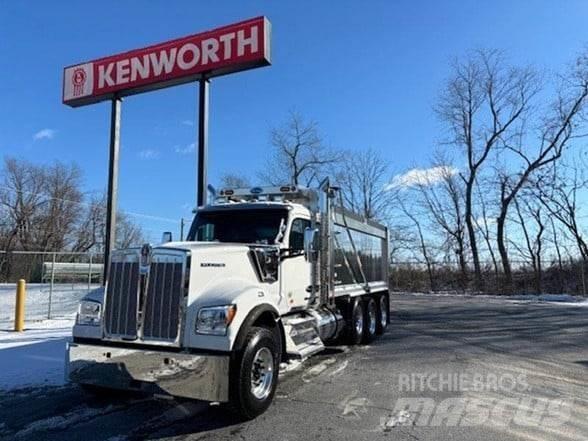 Kenworth W990 شاحنات قلابة