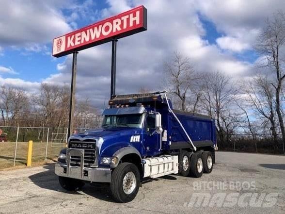 Mack GRANITE 64BR شاحنات قلابة
