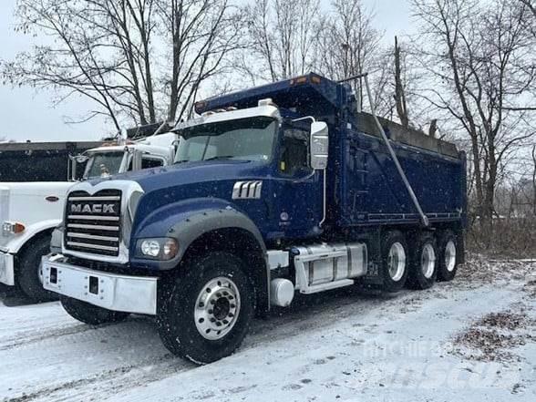 Mack GRANITE 64FR شاحنات قلابة