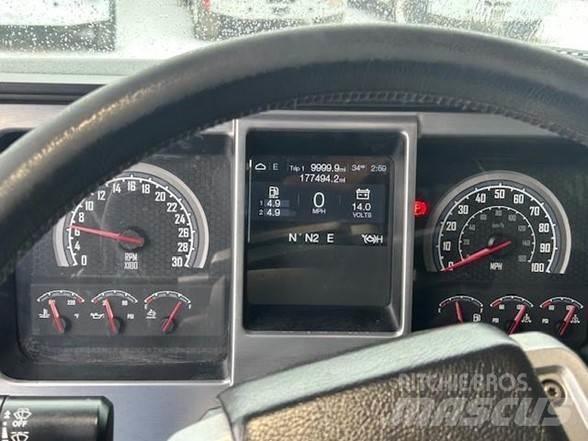 Mack GRANITE 64FR شاحنات قلابة