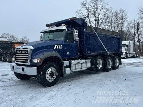 Mack GRANITE 64FR شاحنات قلابة