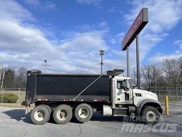 Mack GRANITE GU713 شاحنات قلابة