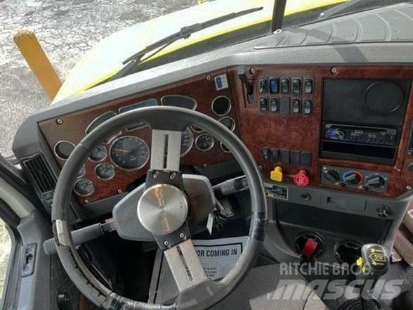Mack GRANITE GU713 شاحنات قلابة