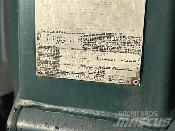 Mack GRANITE GU713 شاحنات قلابة