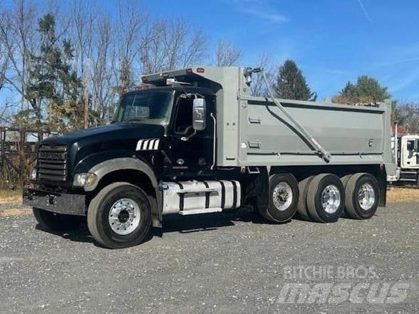 Mack GRANITE GU713 شاحنات قلابة