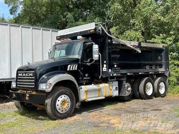 Mack GRANITE GU713 شاحنات قلابة