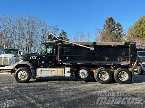 Mack GRANITE GU713 شاحنات قلابة