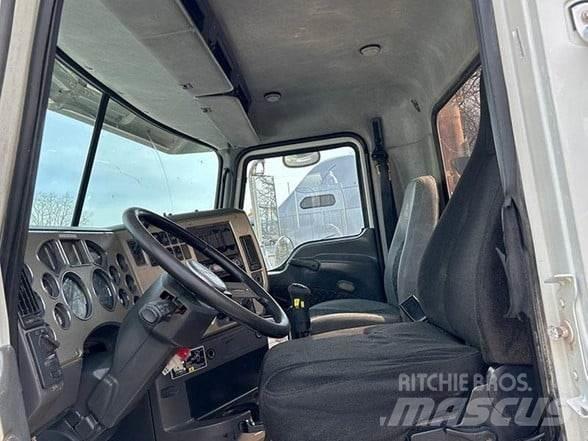 Mack PINNACLE CHU613 وحدات الجر