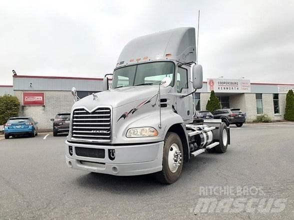 Mack PINNACLE CXU612 وحدات الجر