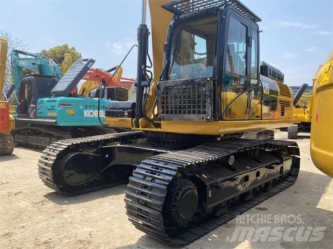 CAT 330 D حفارات زحافة