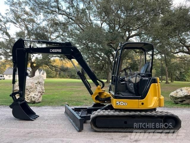 John Deere 50 D حفارات صغيرة أقل من 7 طن (حفارات صغيرة)