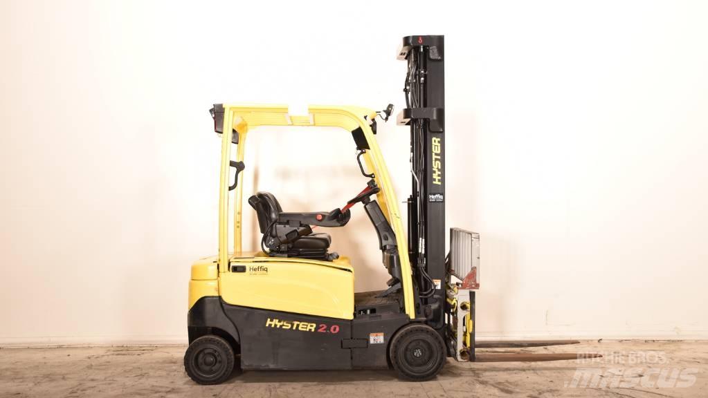 Hyster J 2.0 XN شاحنات ذات رافعات شوكية تعمل بالكهرباء