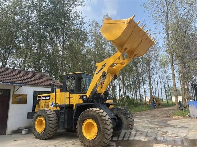 Komatsu WA380 لوادر بعجل