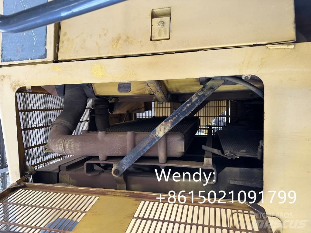 Komatsu WA 600-6 لوادر بعجل