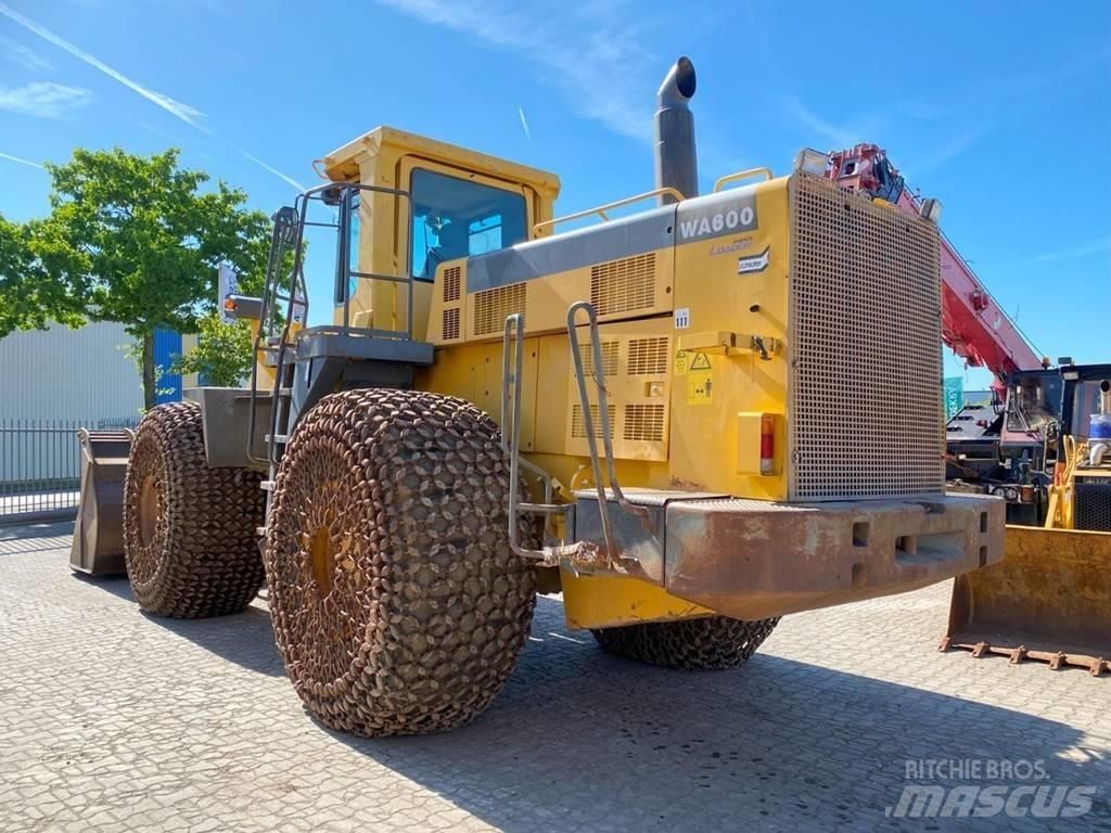 Komatsu WA 600-3 لوادر بعجل
