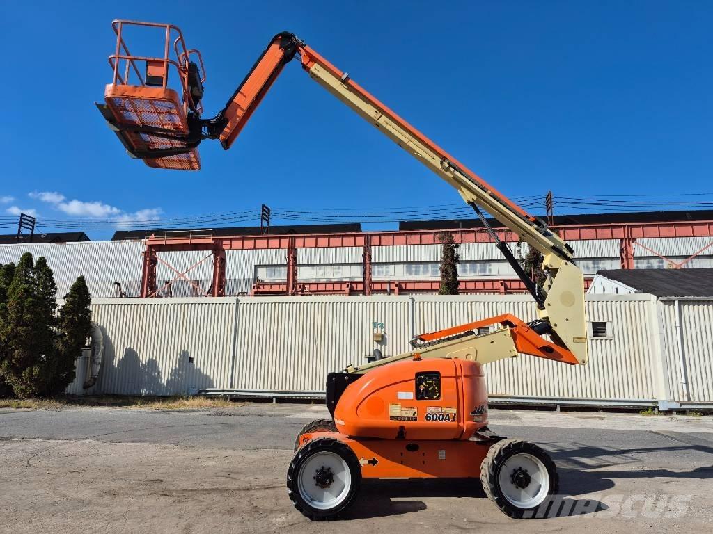 JLG 600 AJ رافعات سلة مفصلية