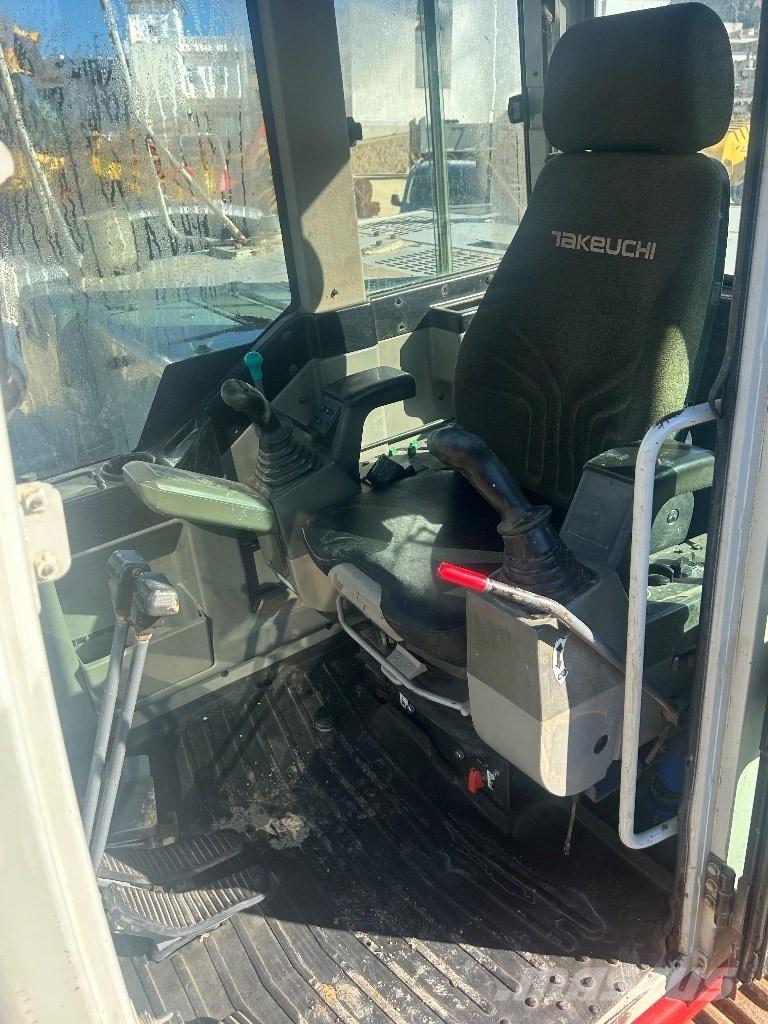 Takeuchi Tb 1140 حفارات زحافة