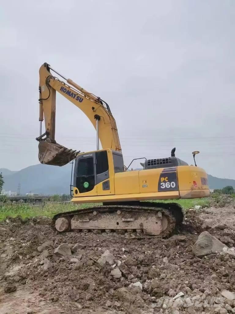Komatsu PC 360 حفارات زحافة