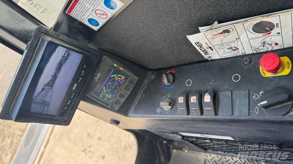 Prinoth T 14 R عربات نقل قلابة مجنزرة