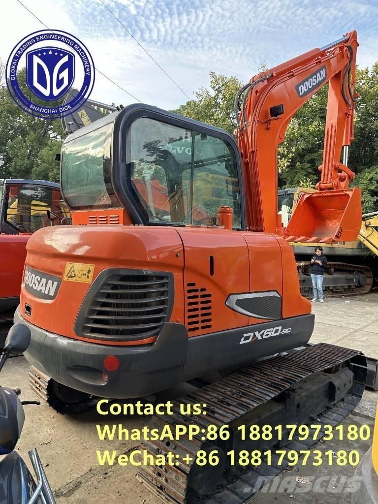 Doosan DX 60 حفارات زحافة