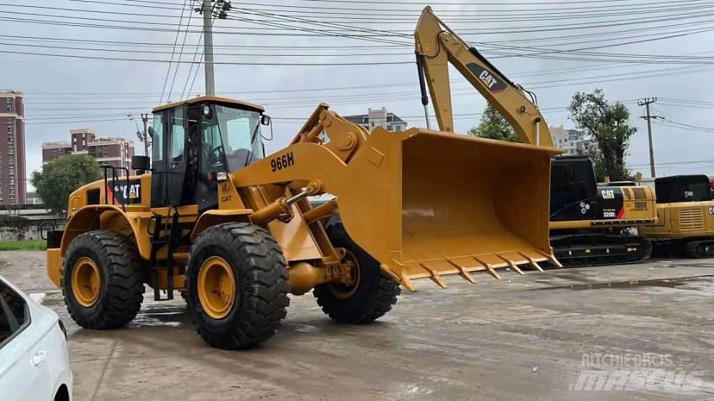 CAT 966 H لوادر بعجل