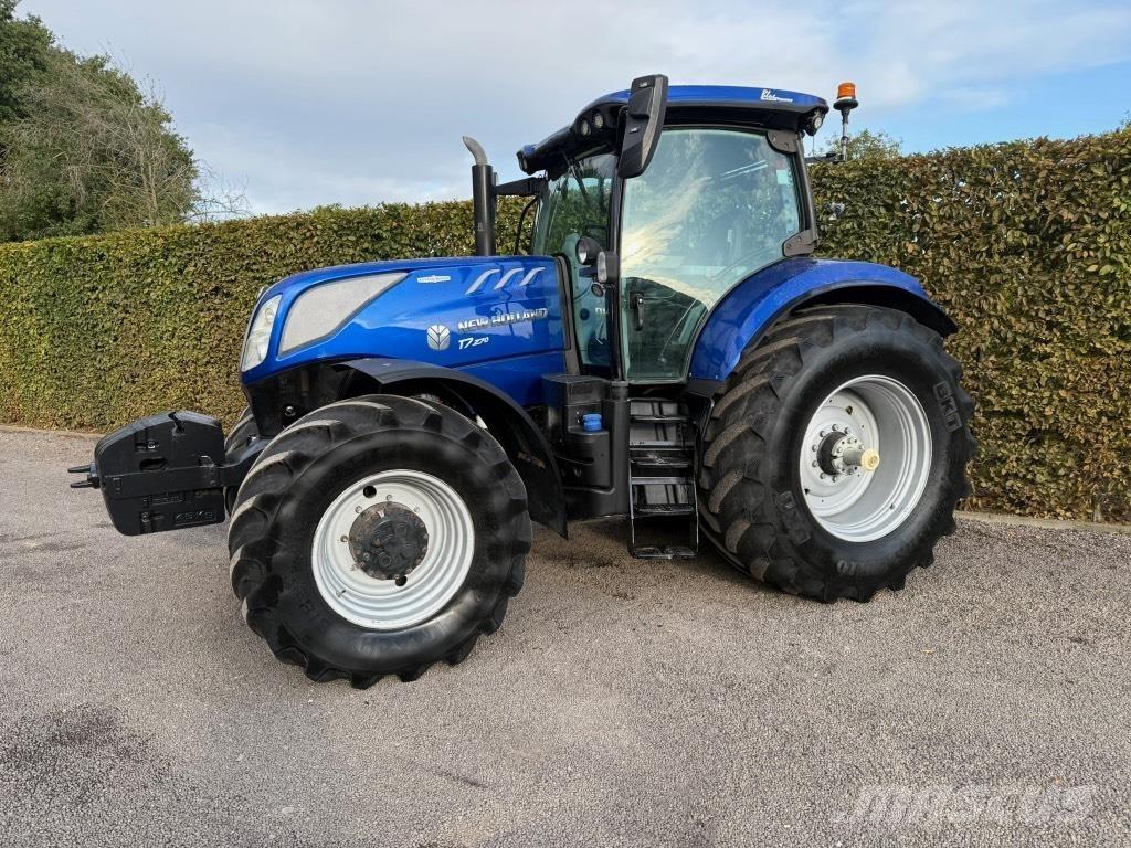 New Holland T 7.270 الجرارات