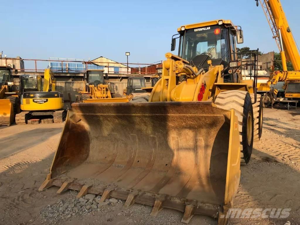CAT 966H لوادر بعجل