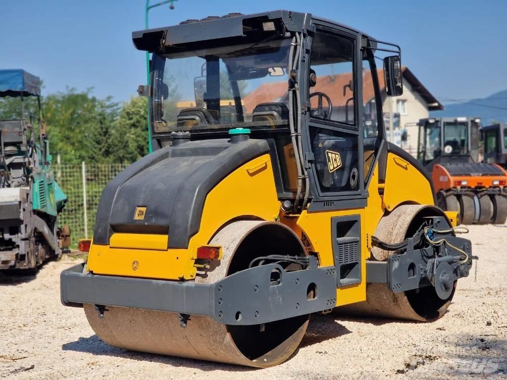 JCB Vibromax VMT 860 مداحل ثنائية الاسطوانة