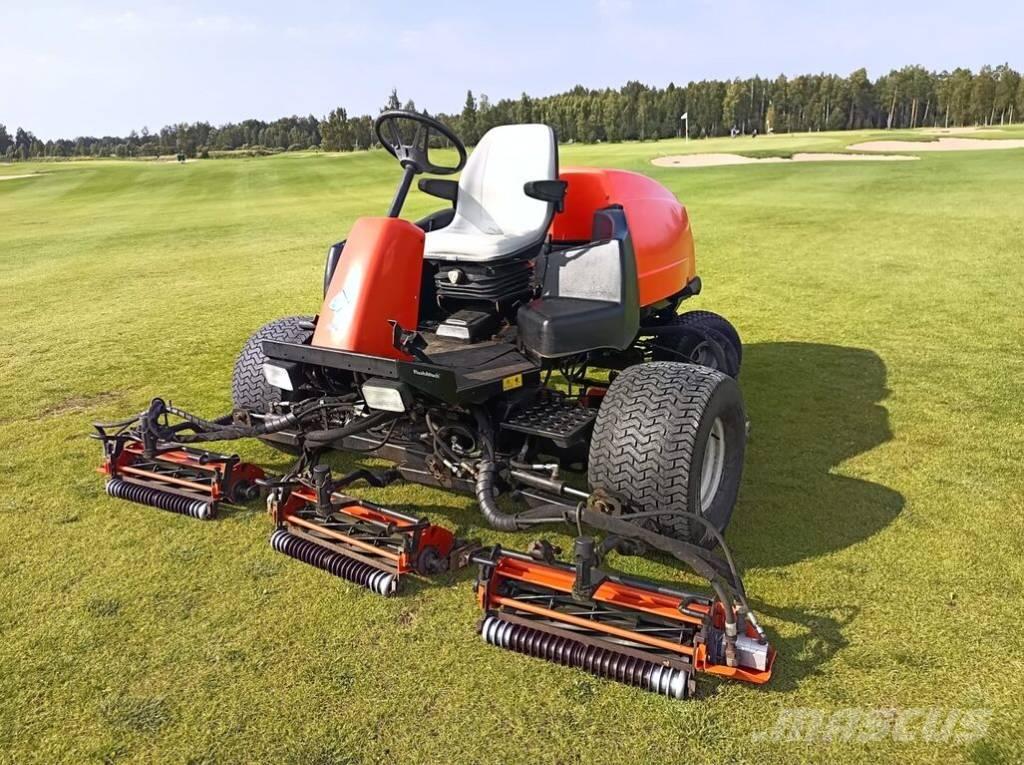 Jacobsen LF3400 ركوب الحشائش