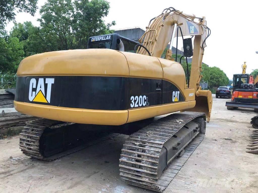 CAT 320 C L حفارات زحافة