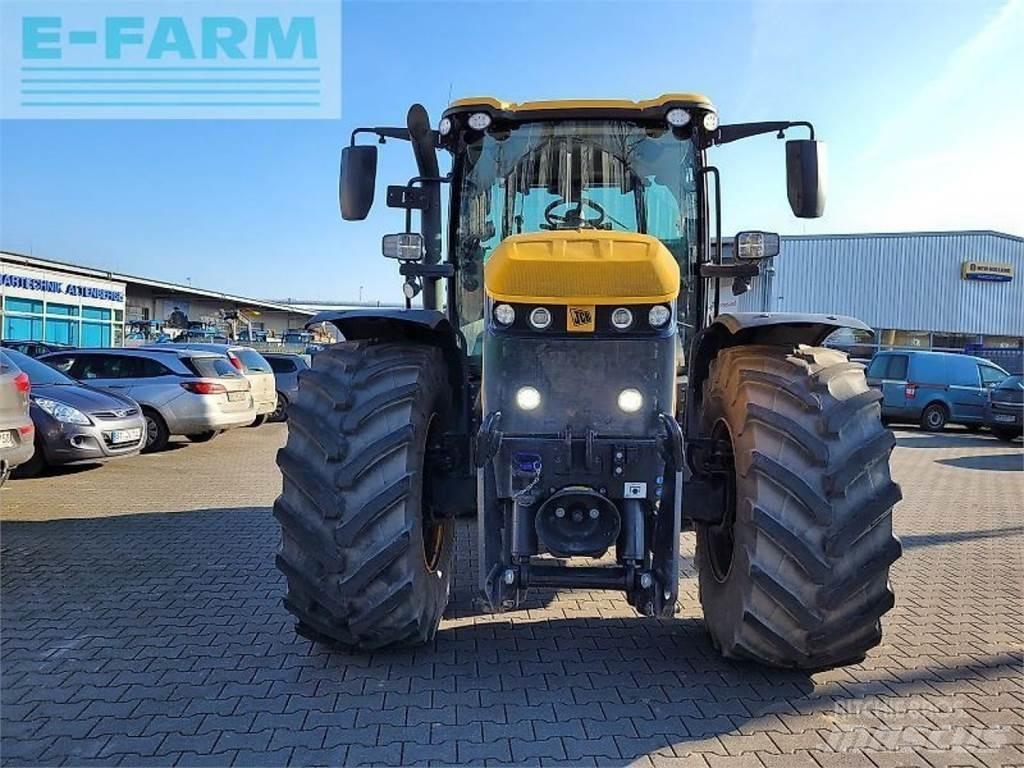JCB 4220 fastrac الجرارات