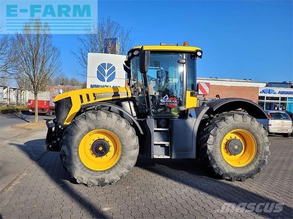 JCB 4220 fastrac الجرارات