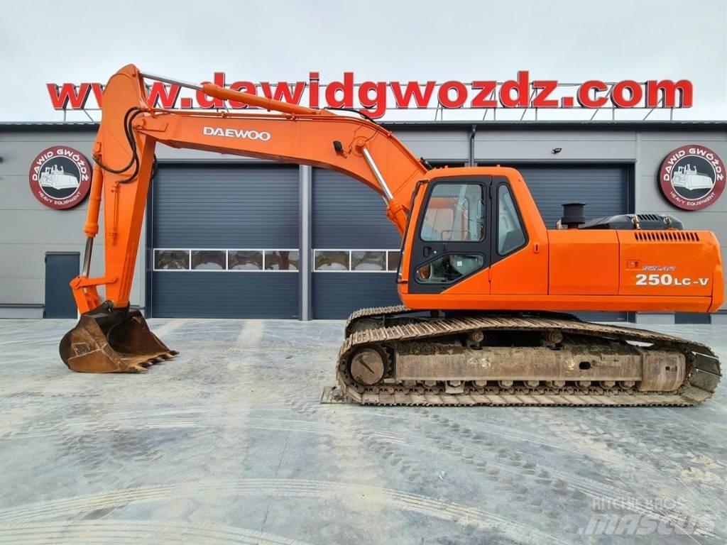 Daewoo SL 250LC-V حفارات زحافة