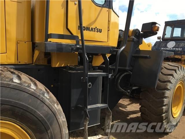 Komatsu WA380 لوادر بعجل