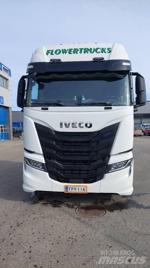 Iveco S-Way 460 LNG وحدات الجر
