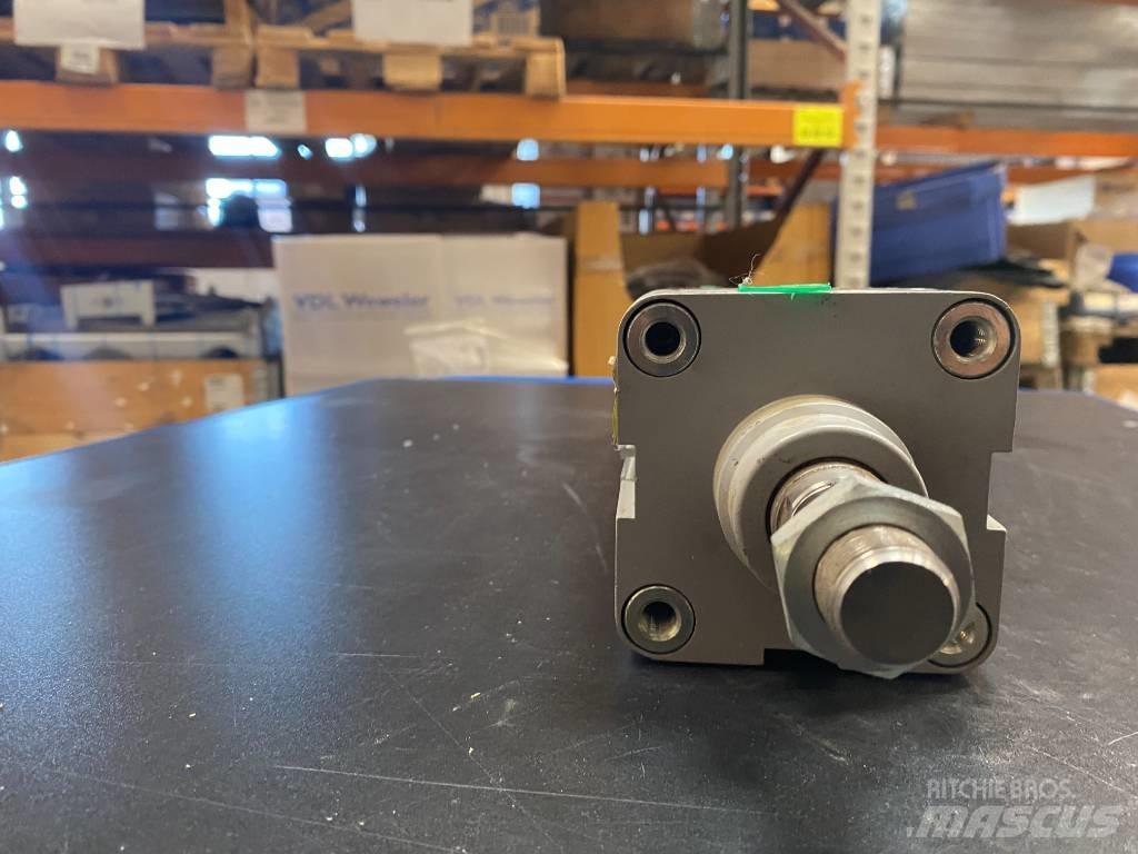  Pneumatic Cylinder هيدروليات