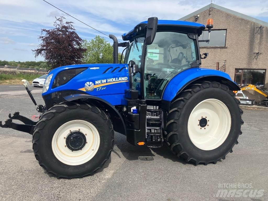 New Holland T7.210 الجرارات