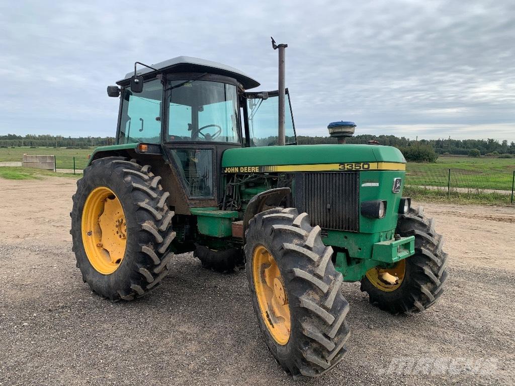 John Deere 3350 الجرارات