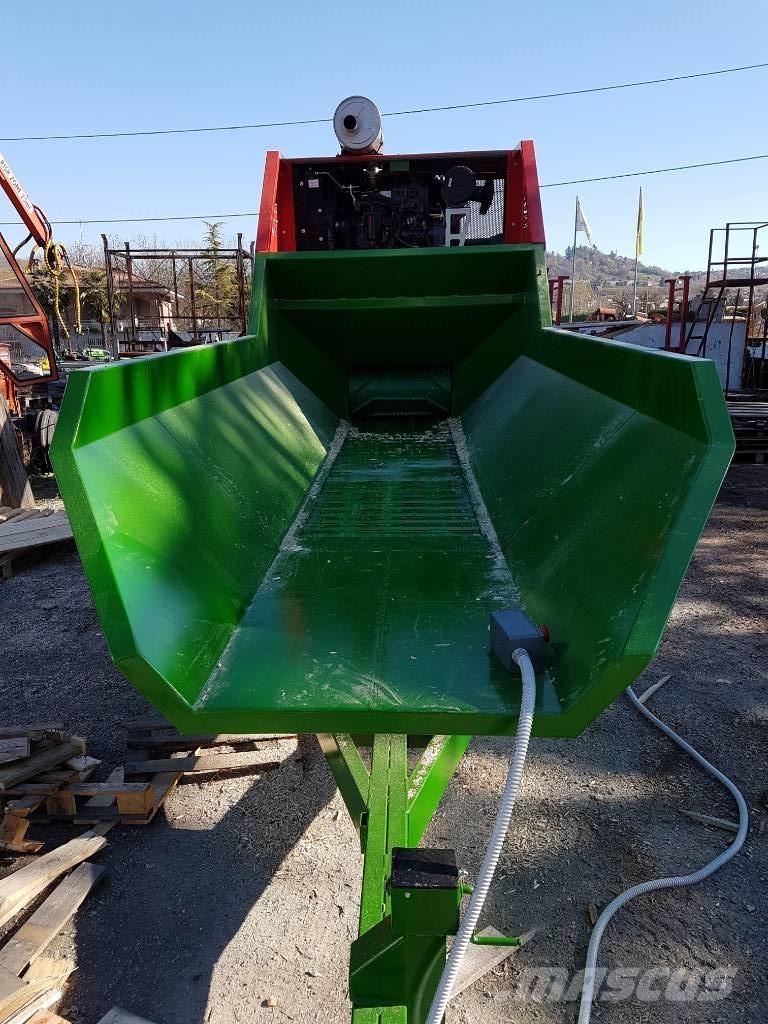  Greentechnik BS760 ماكينات تقطيع أخشاب الحراجة