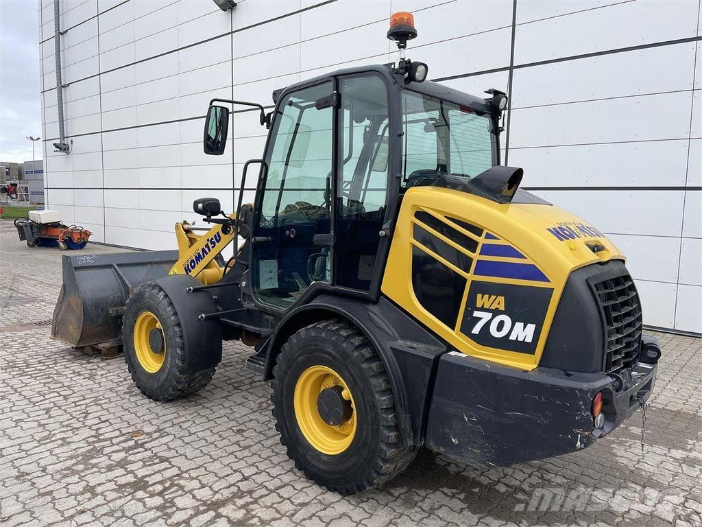 Komatsu WA70M-8EO لوادر متعددة الأغراض