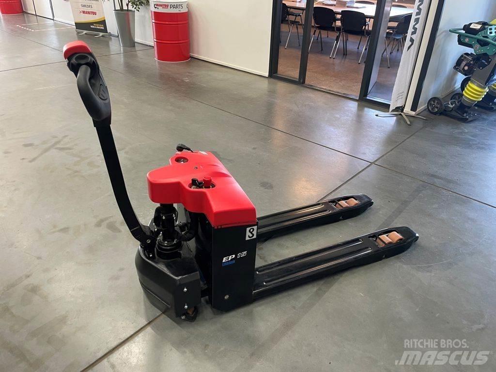 Manitou EP 15 شاحنات الديزل
