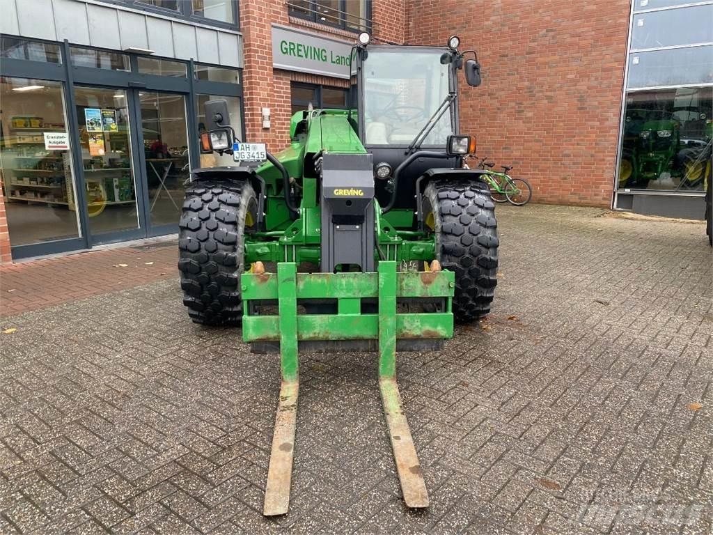 John Deere 3415 مناولات متداخلة