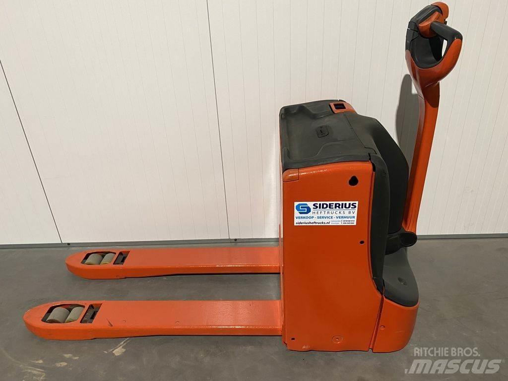 Linde T16 شاحنة يدوية بمنصة نقالة