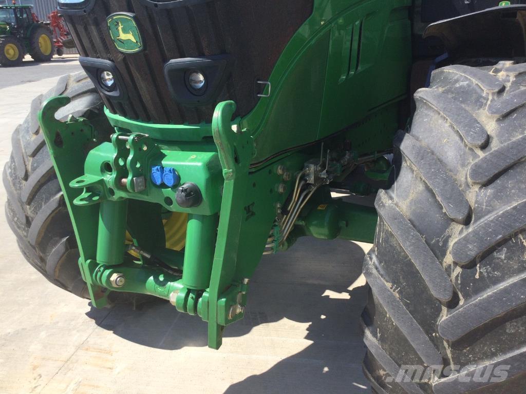 John Deere 6150R الجرارات
