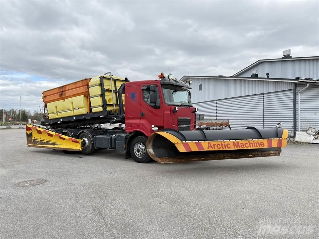 Sisu R500 8X2 شاحنات قابلة للفك