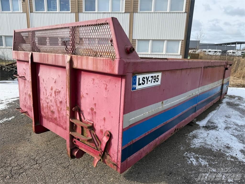 Sisu R500 8X2 شاحنات قابلة للفك